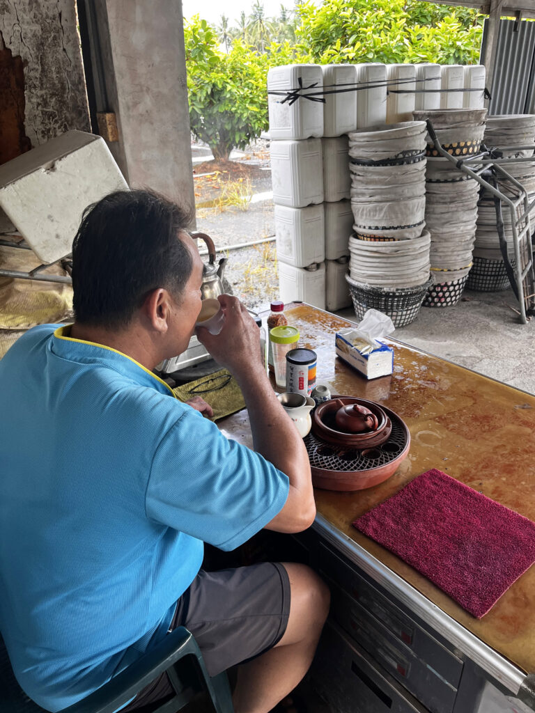 屏東林邊陳爸蓮霧園果農陳爸爸與黑珍珠蓮霧